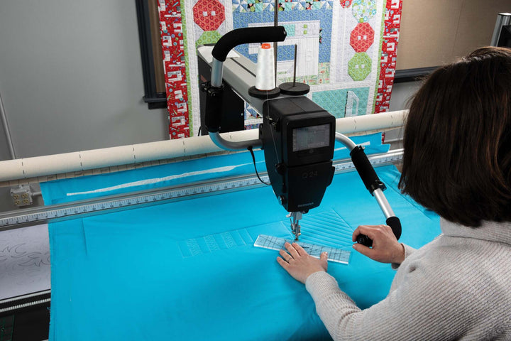 Longarm Book - Amanda Murphy - The Ultimate Guide to Rulerwork