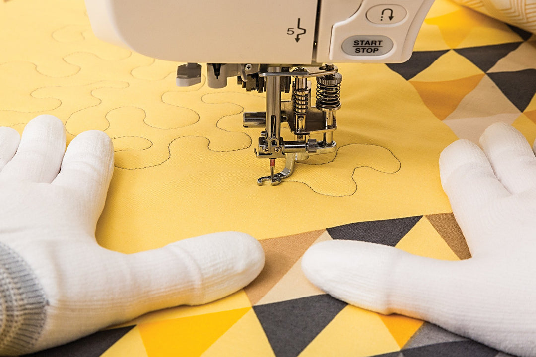 Book - Angela Waters - The Ultimate Guide to Free-Motion Quilting with Angela Walters