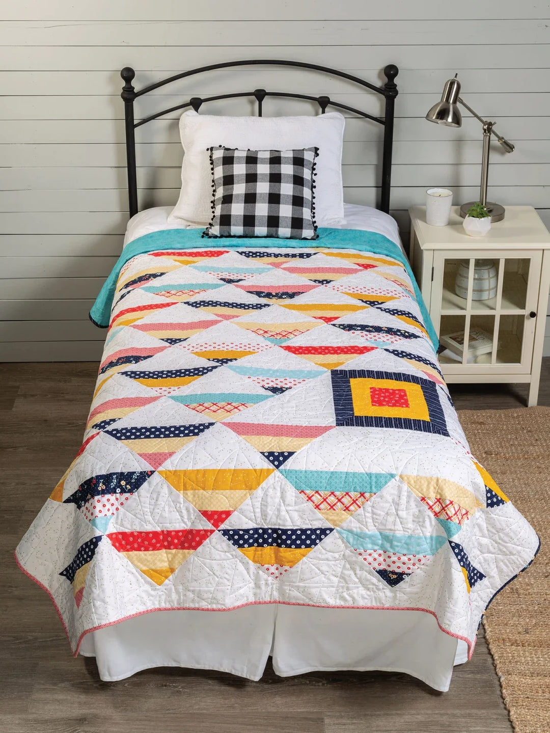Book - Annie's - Time-Saving Quilts with 2.5" Strips