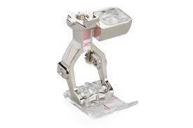 BERNINA Foot - #34D - Clear Reverse Pattern - Dual Feed