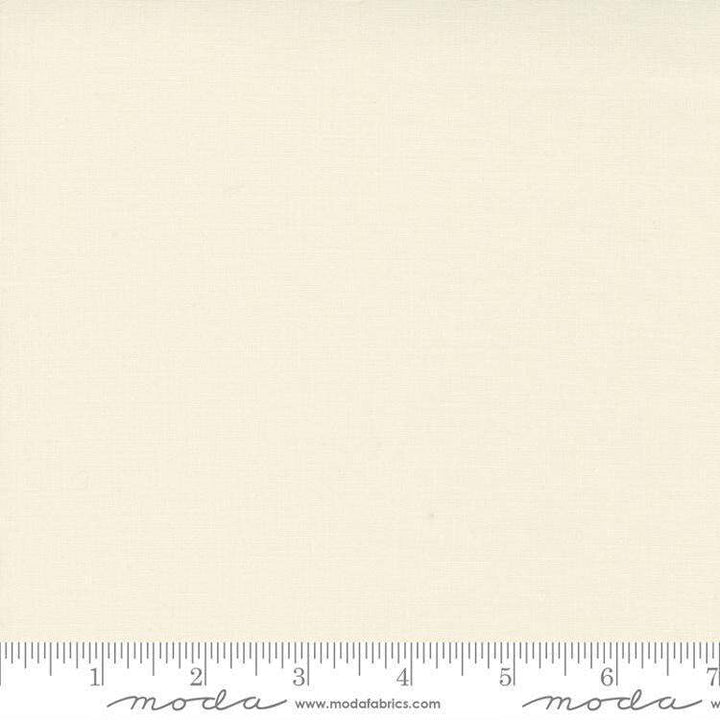 Moda - Bella Solids - Ivory 9900 60