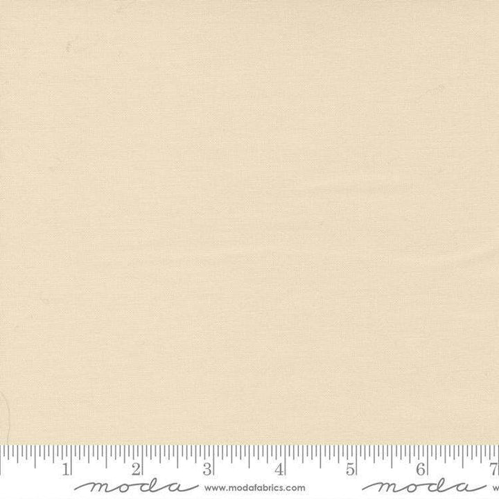 Moda - Bella Solids - Natural - 9900 12