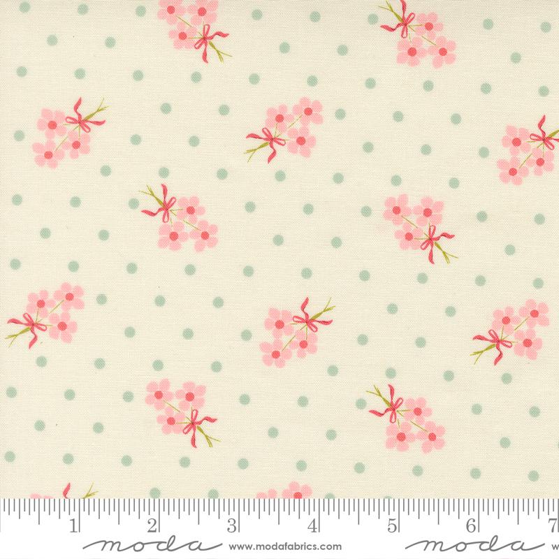 Moda - Bunny Hill Designs - Lyda Rose - Porcelain Bouquets Florals Dot 3072 11