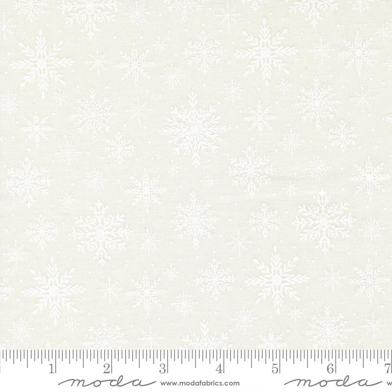 Moda - Sweetfire Road - Merrily On High - Snow White Snowflakes 43214 21