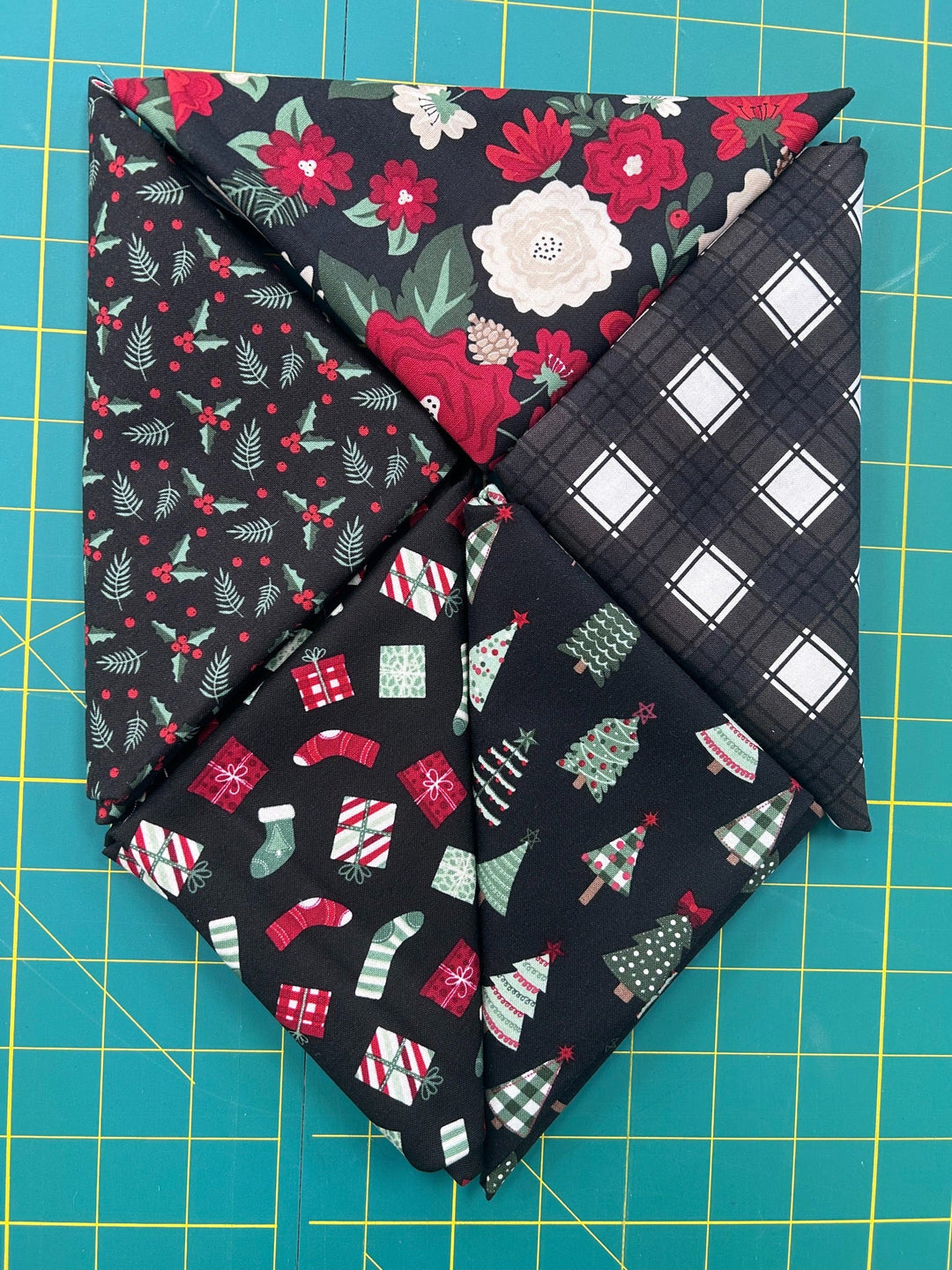 Fat Quarter Bundle - Evergreen Wishes - BLACKS 5 skus (shop cut)