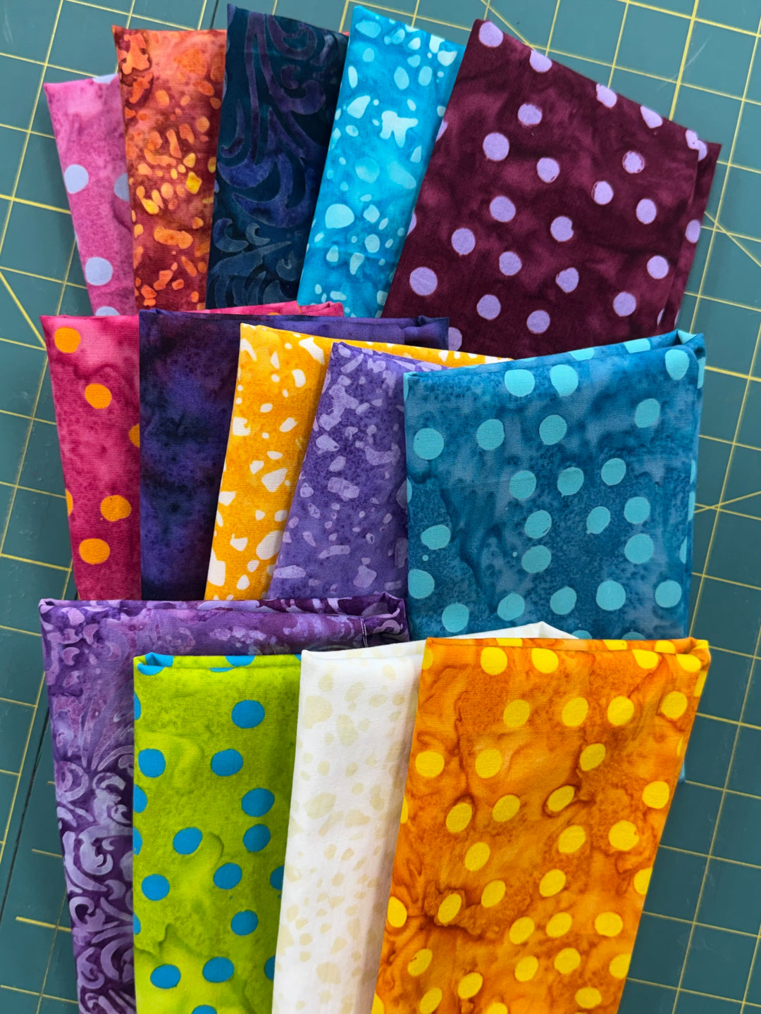Fat Quarter Bundle - HYPERION 14 skus (Boo-Boo Bundle)