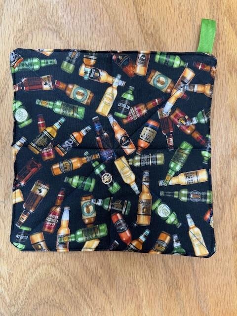 KIT - Pot Holder - Beer Bottles 9" x 9"