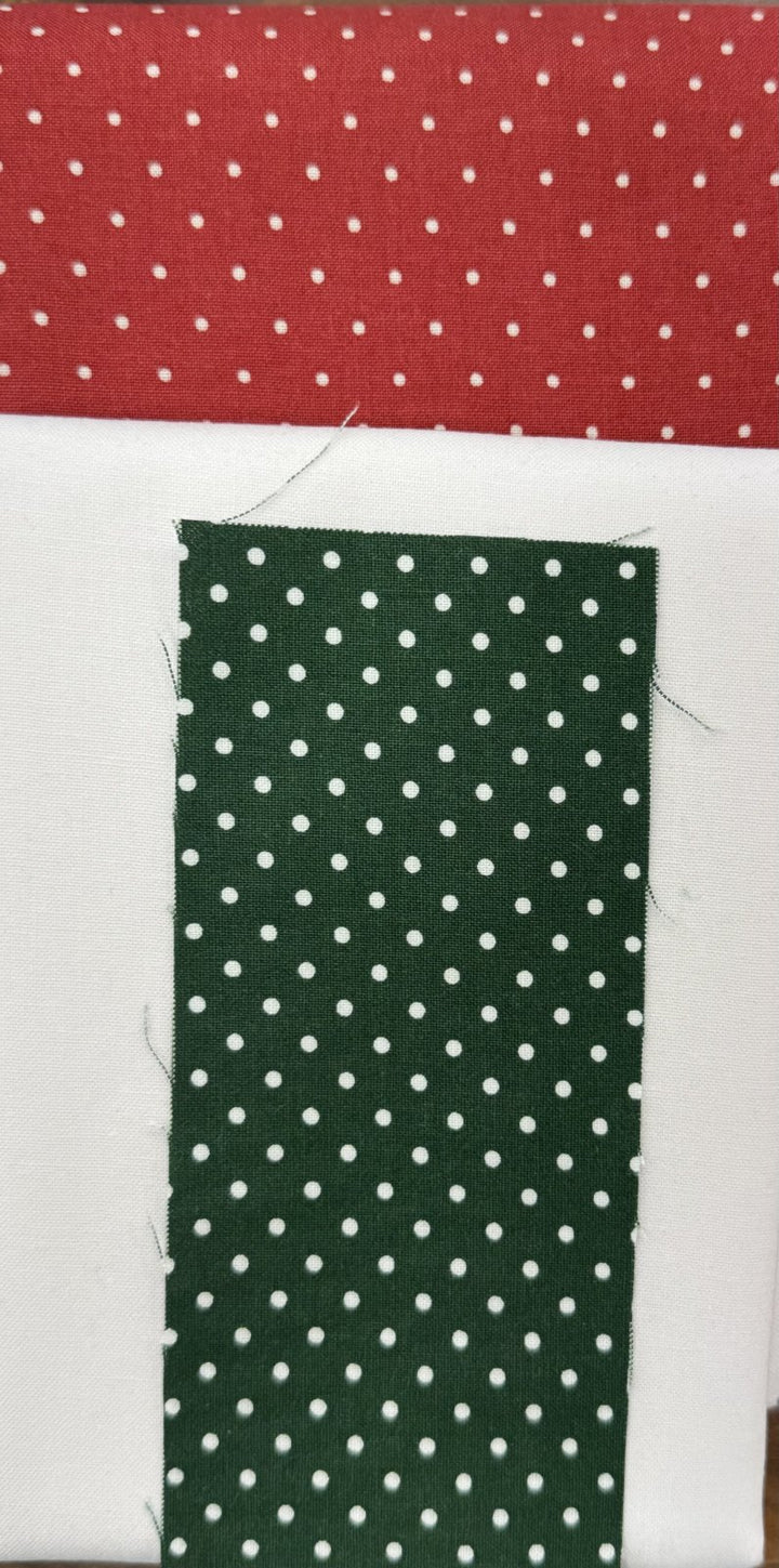 KIT - Simple Stocking - Red Dot and White