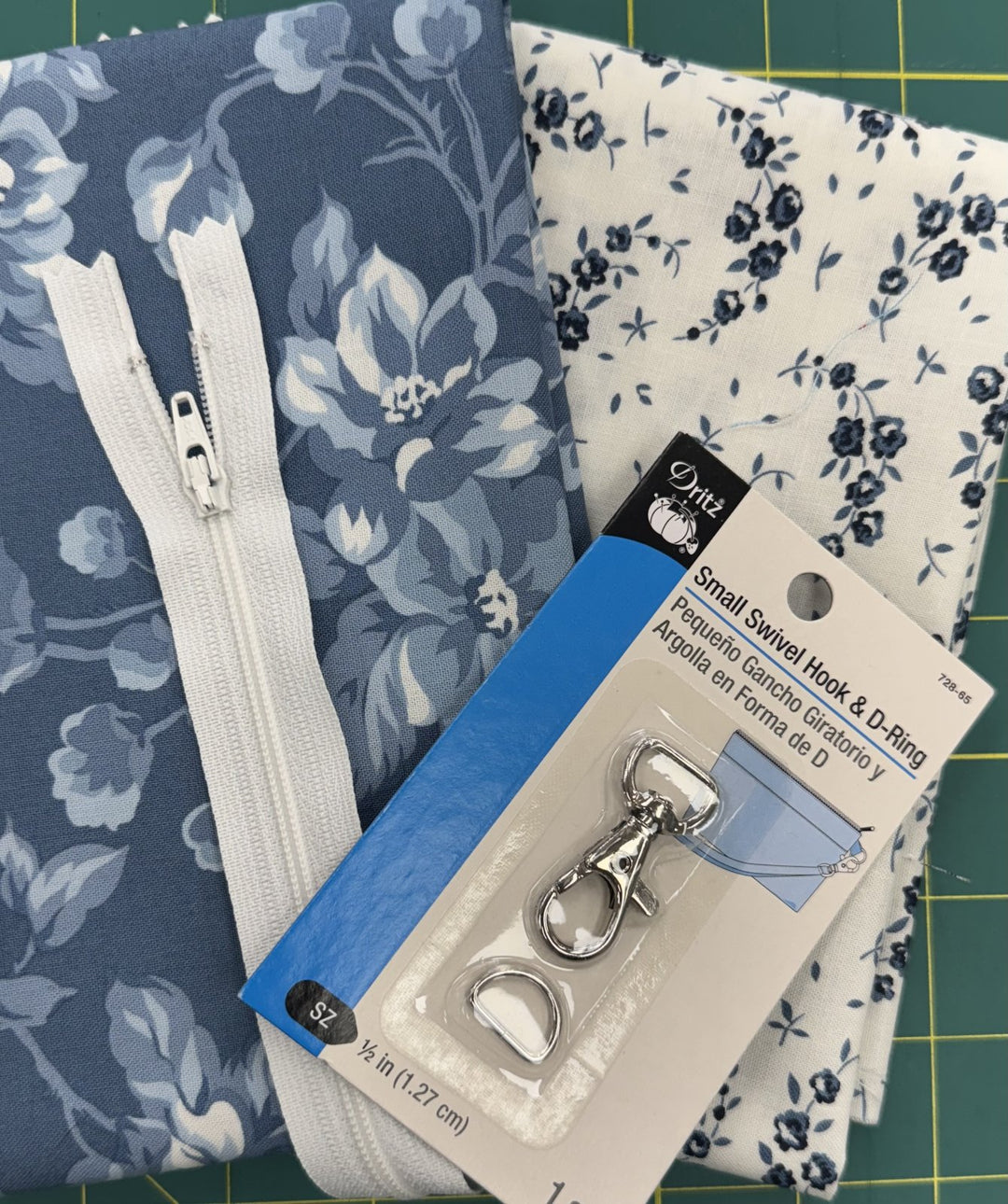 KIT - Suzy Sack - Blue Floral and White Floral - PATTERN NOT INCLUDED IN KIT
