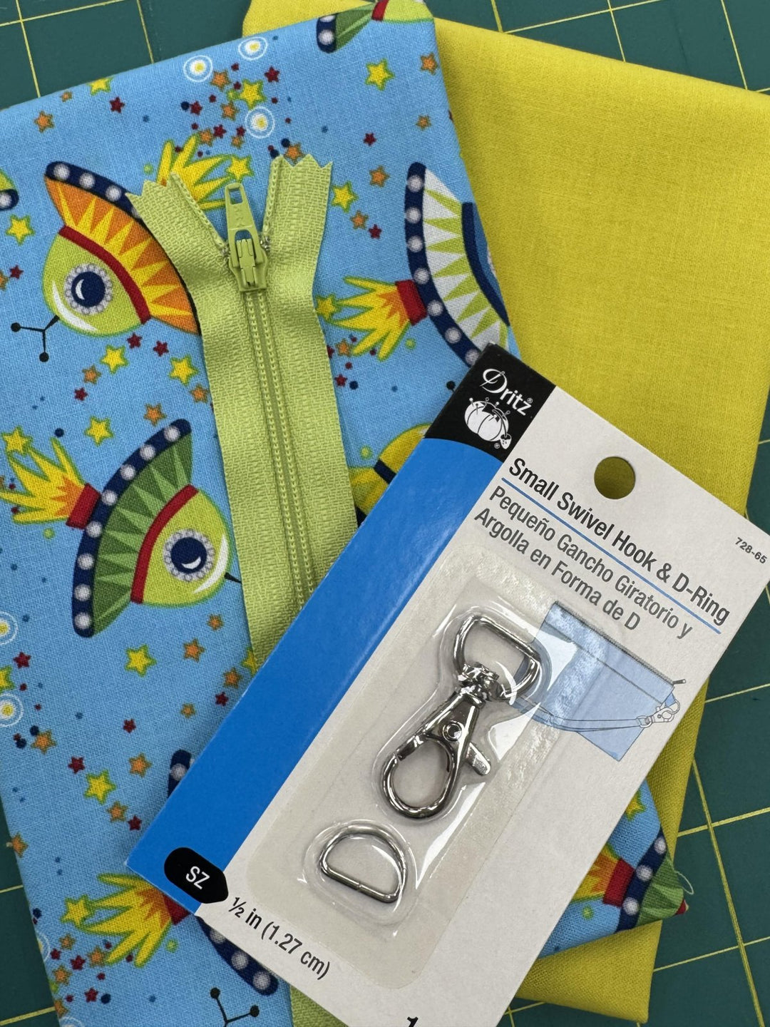 KIT - Suzy Sack - Space Ships and Yellow/Green - PATTERN NOT INCLUDED IN KIT