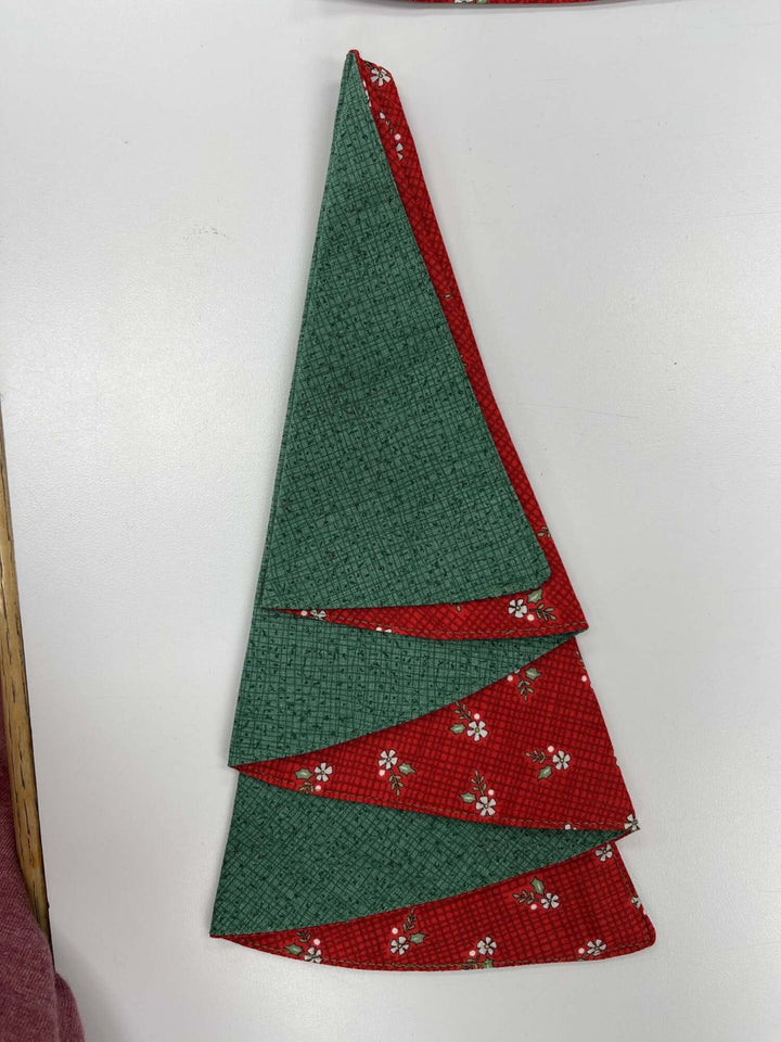 Kit - Tree Napkin - Green Trees & Red Stars