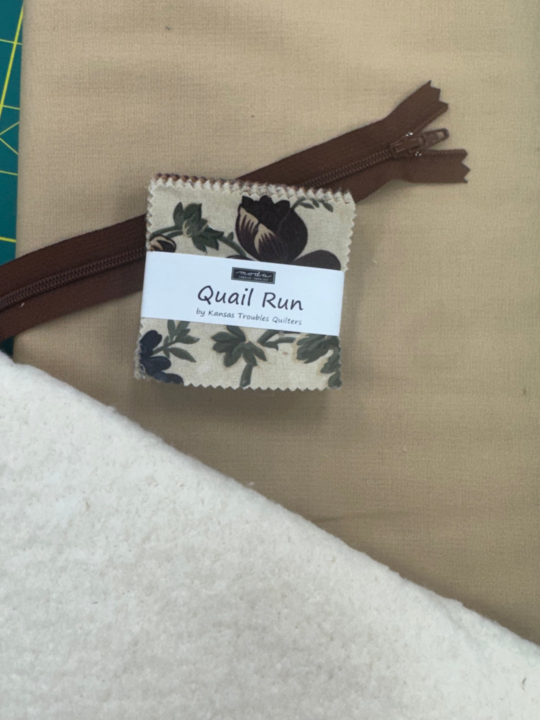 KIT - Mini Charm Bag - Quail Run 7½ ” wide x 6” tall x 2¾ ” deep