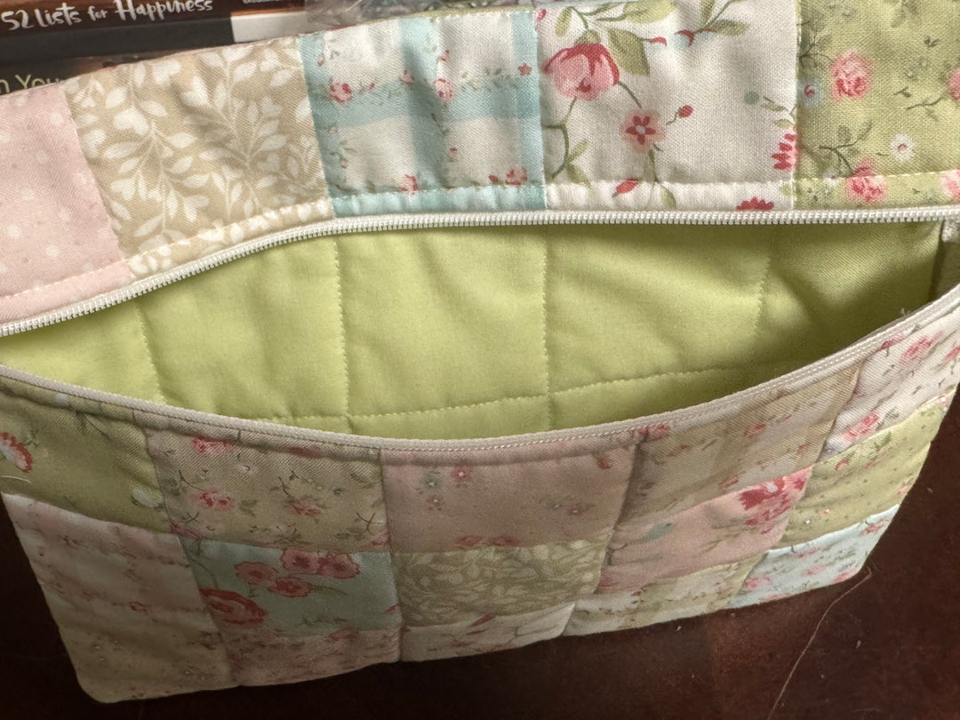 Kit - Patchwork Pouch - Abide