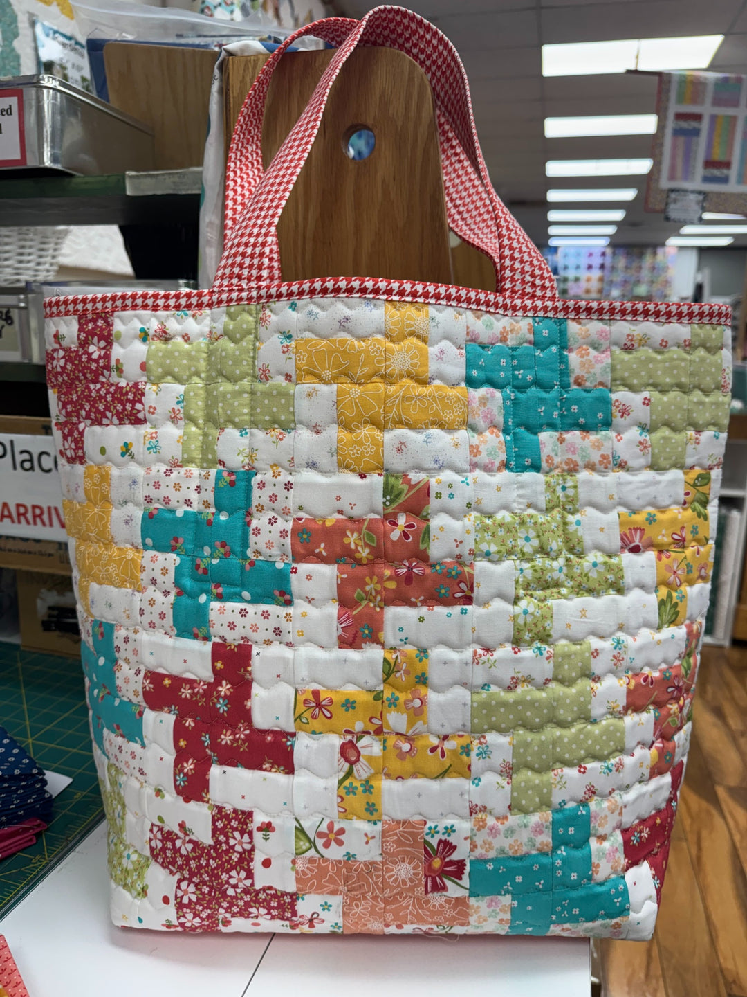 Kit - Quilter's Tote - GREEN Interior & Handles  (Pattern NOT included)