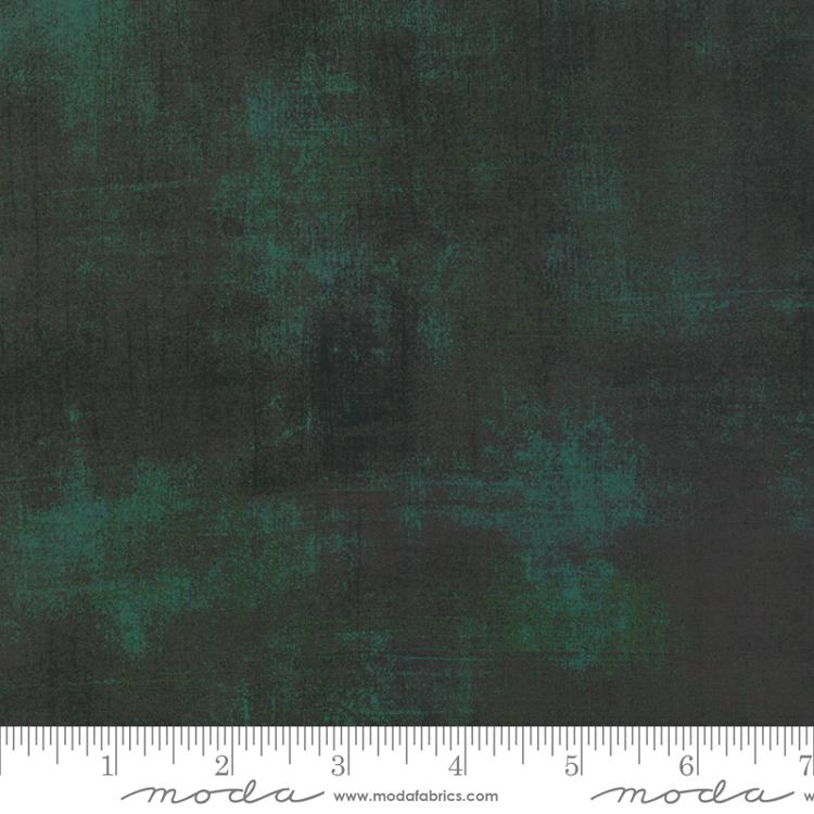 Moda - WIDEBACK - Grunge 108" Christmas Green 11108 308