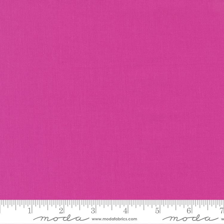 Moda - Bella Solids - Petunia 9900 301