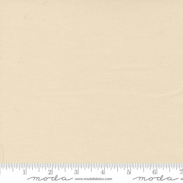 Moda - Bella Solids - Natural - 9900 12