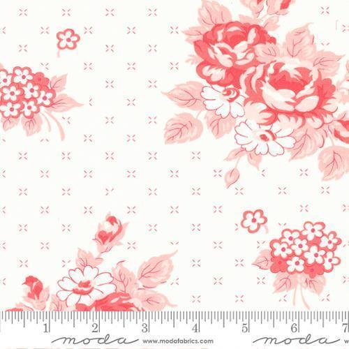 Moda - Lighthearted - Camille Roskelley - White with Big Pink Flowers