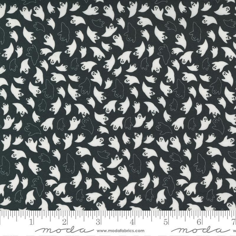 Moda - Stacy Iest Hsu - Holiday Essentials - Spooky Ghost Basic