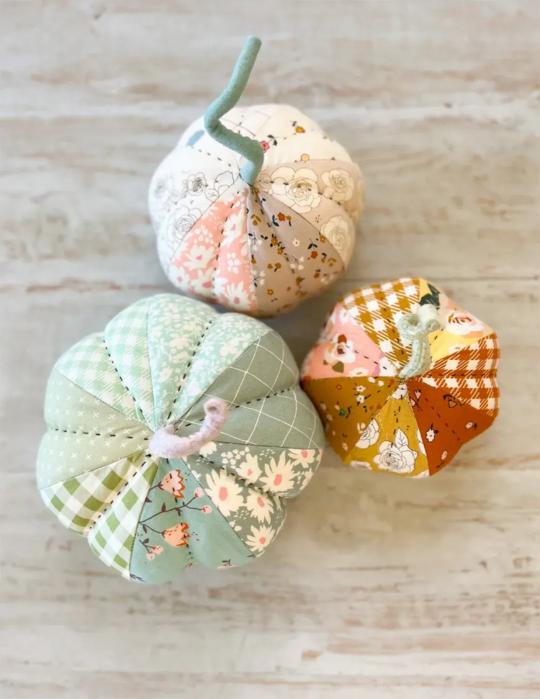 Pattern - Minki Kim - Fabric Pumpkins