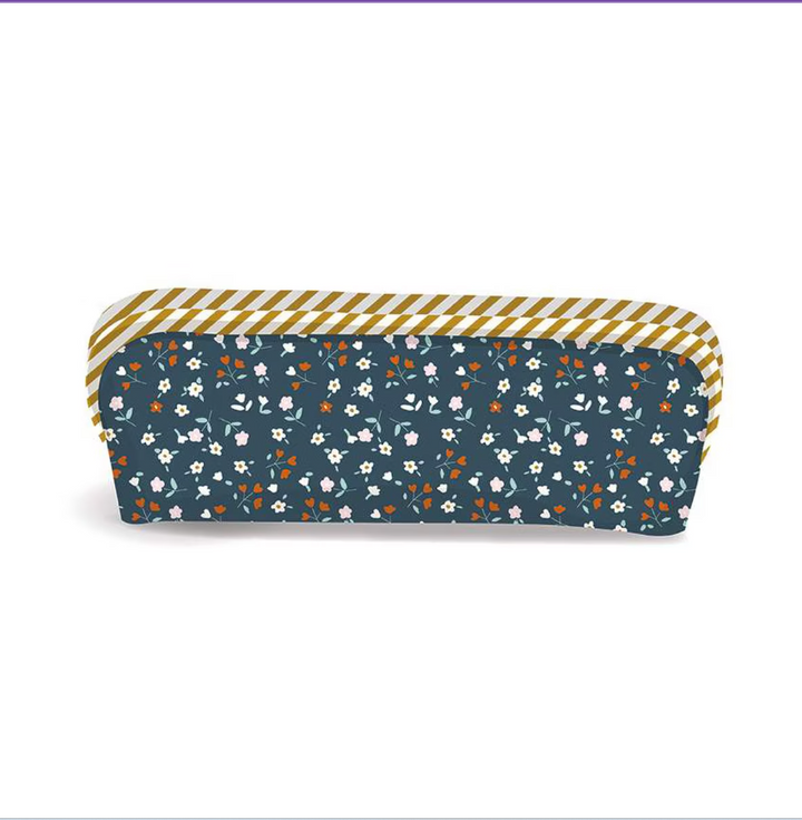 Panel - Cottage Pouch 35 1/2" x 43 1/2"