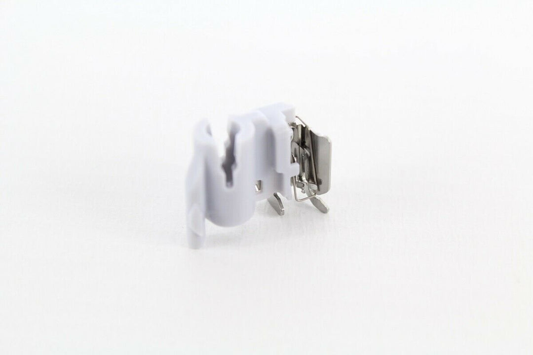 BERNINA - Needle Threader - Threader Head Grey, PCKG Classic /3/4/5/7/Q SER